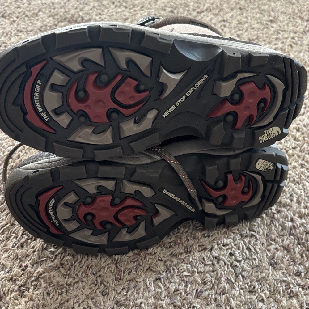 The North Face Primaloft Insulated Waterproof Boots size 7 - Picture 6 of 6